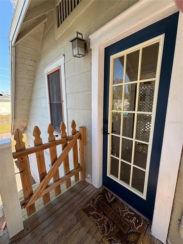 810 22ND AVENUE N 2, St Petersburg, FL 33704