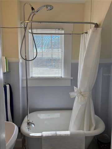 810 22ND AVENUE N 2, St Petersburg, FL 33704