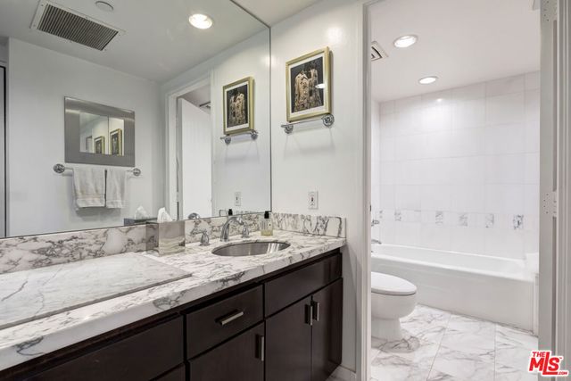 10445 Wilshire Boulevard 905, Los Angeles, CA 90024