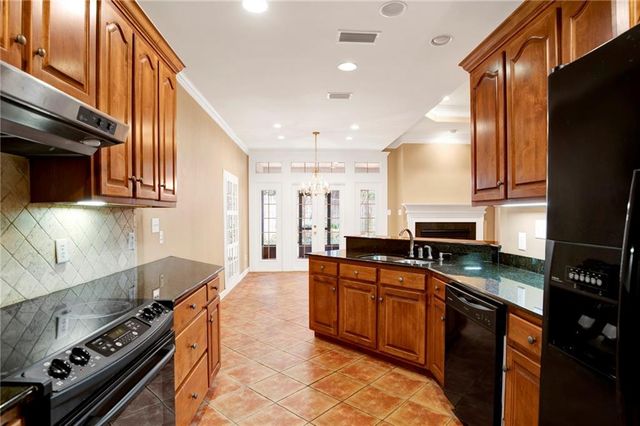 6107 Venetian N Way, Mobile, AL 36608