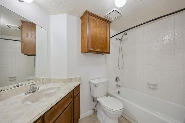 5813 Guadalupe Drive, Dickinson, TX 77539