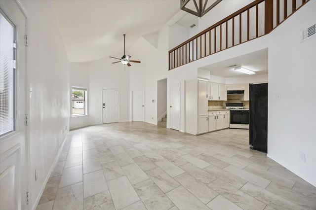 5813 Guadalupe Drive, Dickinson, TX 77539