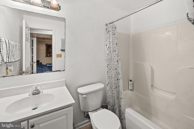 367 NORTHERN SPY DR, Linden, VA 22642