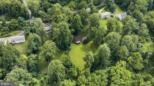 367 NORTHERN SPY DR, Linden, VA 22642