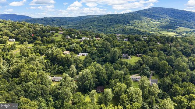 367 NORTHERN SPY DR, Linden, VA 22642
