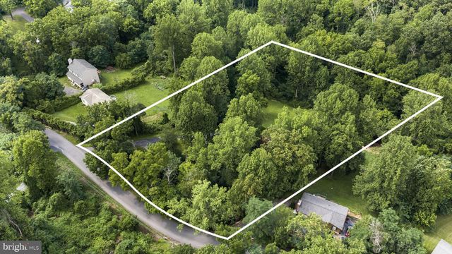 367 NORTHERN SPY DR, Linden, VA 22642