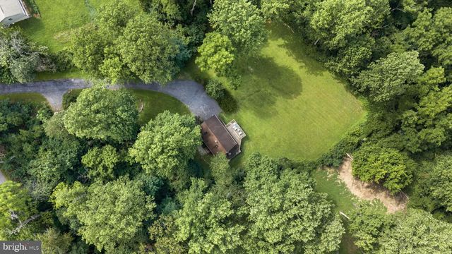 367 NORTHERN SPY DR, Linden, VA 22642
