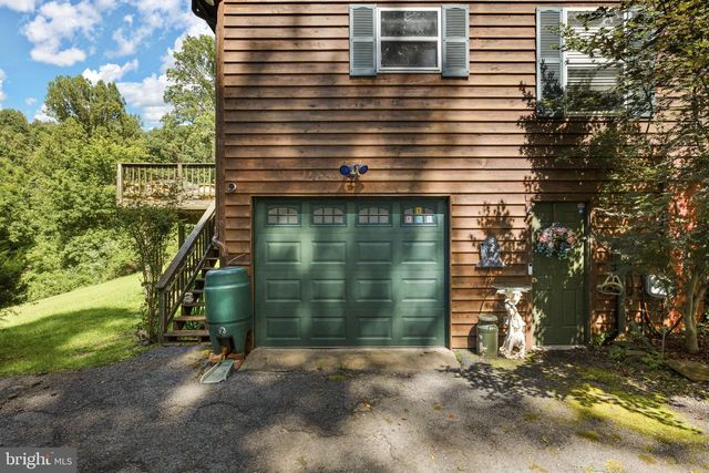 367 NORTHERN SPY DR, Linden, VA 22642