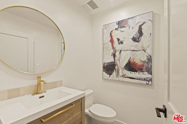 2370 Kelton Avenue, Los Angeles, CA 90064