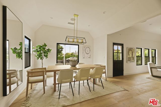 2370 Kelton Avenue, Los Angeles, CA 90064