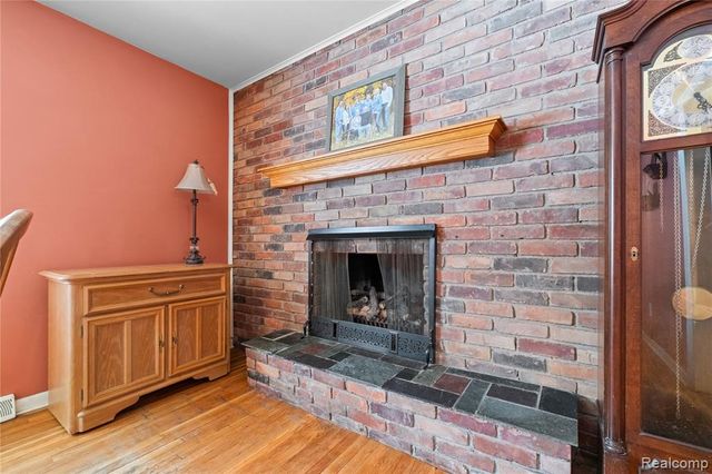 5050 Eagle Road, White Lake, MI 48383