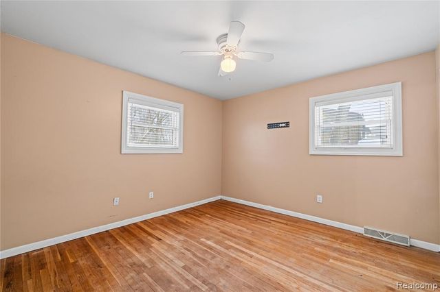 5050 Eagle Road, White Lake, MI 48383