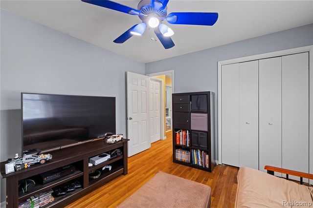 5050 Eagle Road, White Lake, MI 48383