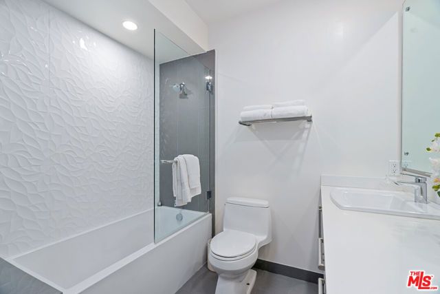 11764 Idaho Avenue 301, Los Angeles, CA 90025