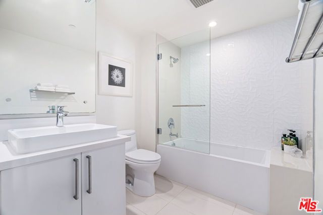 11764 Idaho Avenue 301, Los Angeles, CA 90025