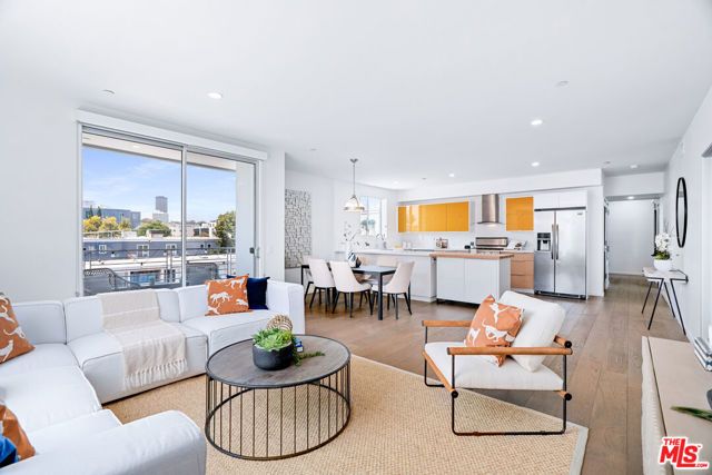 11764 Idaho Avenue 301, Los Angeles, CA 90025