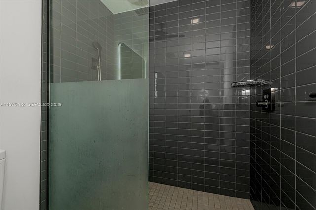 227 NE 2nd St 2206, Miami, FL 33132