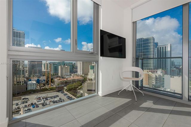 227 NE 2nd St 2206, Miami, FL 33132