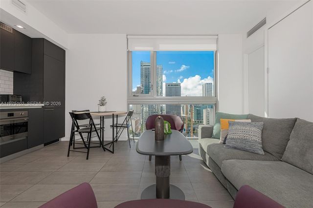 227 NE 2nd St 2206, Miami, FL 33132