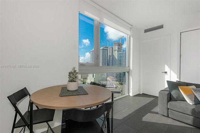 227 NE 2nd St 2206, Miami, FL 33132