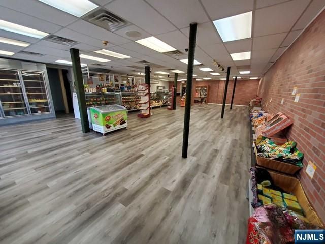 12-17 River Road, Fair Lawn, NJ 07410