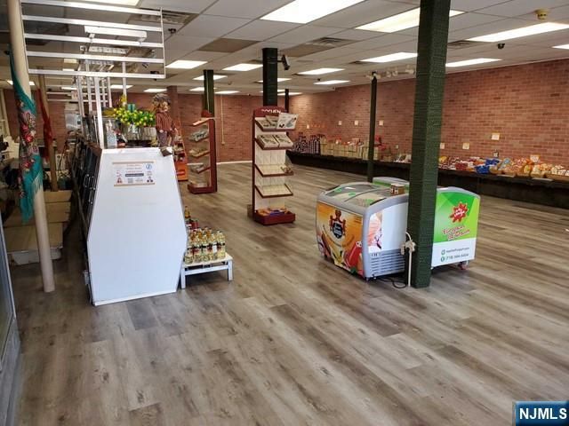 12-17 River Road, Fair Lawn, NJ 07410