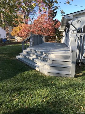 50763 Lenox Street, New Baltimore, MI 48047