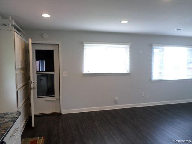 50763 Lenox Street, New Baltimore, MI 48047