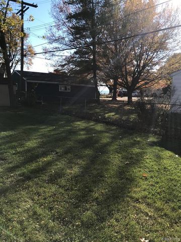 50763 Lenox Street, New Baltimore, MI 48047