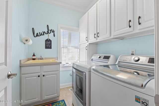 111 Riverside Avenue, Morehead City, NC 28557