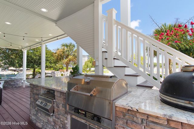 111 Riverside Avenue, Morehead City, NC 28557