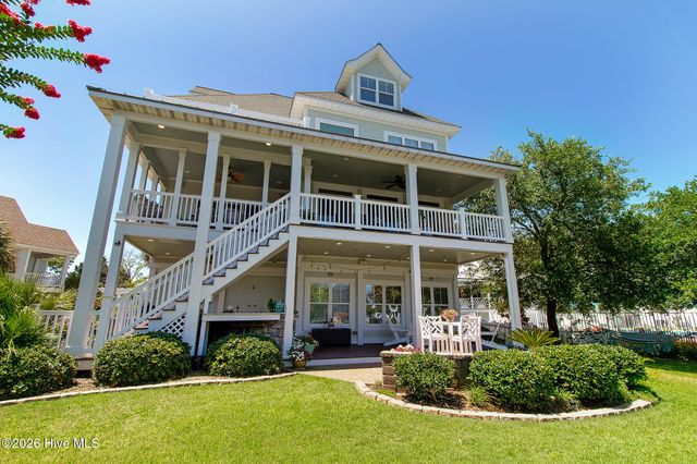 111 Riverside Avenue, Morehead City, NC 28557