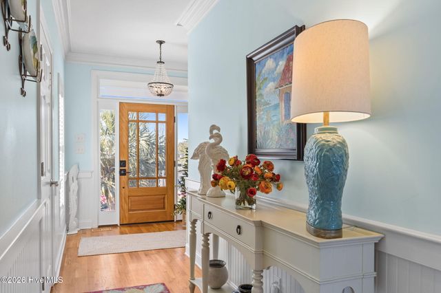 111 Riverside Avenue, Morehead City, NC 28557