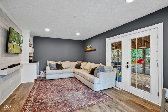 129 Bayshore Drive, Cicero, IN 46034