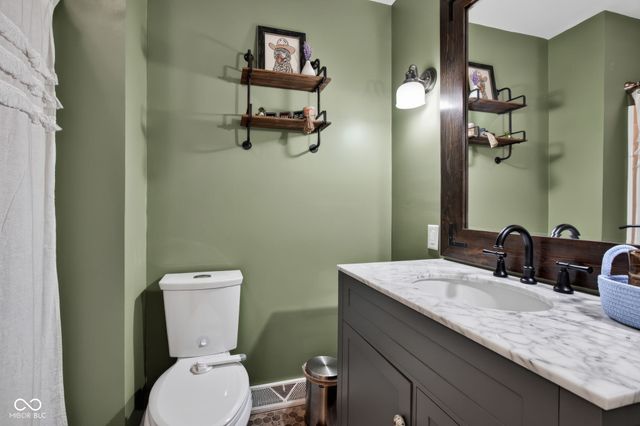 129 Bayshore Drive, Cicero, IN 46034