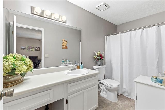 1202 Gettysburg Place, Atlanta, GA 30350