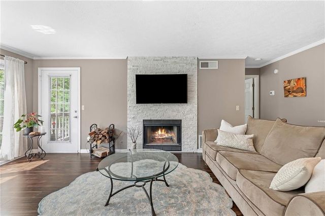 1202 Gettysburg Place, Atlanta, GA 30350