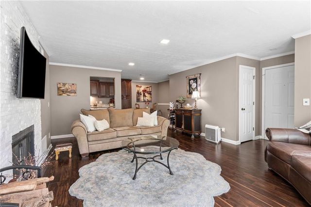 1202 Gettysburg Place, Atlanta, GA 30350