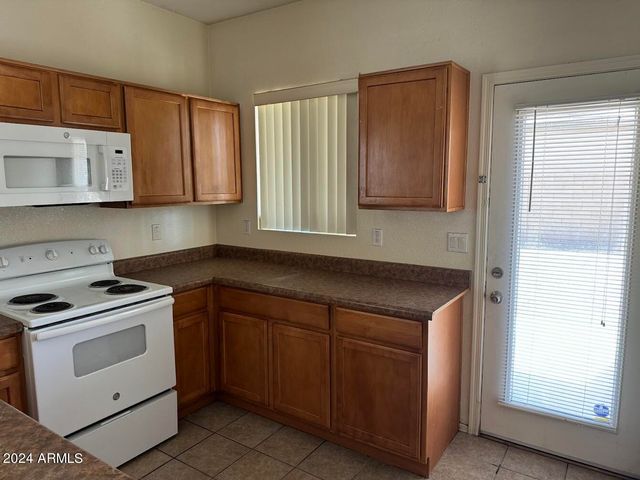 9401 W Berkeley Road, Phoenix, AZ 85037