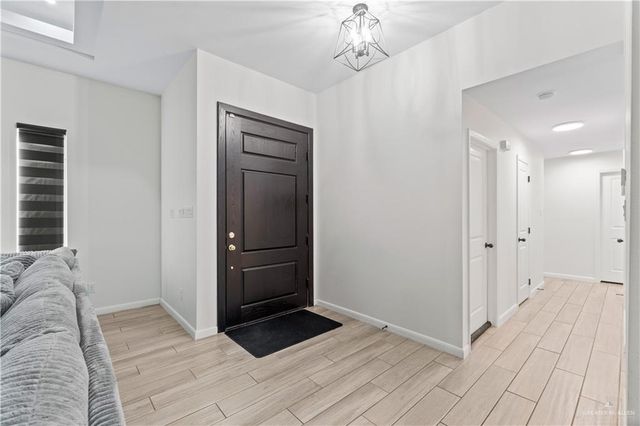 2712 S L Street, Mcallen, TX 78503