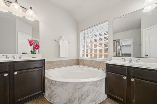 2206 Ascot Lane, Sugar Land, TX 77479