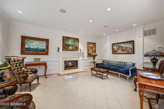 201 Jerry Court, Manalapan, NJ 07726