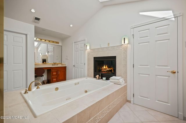201 Jerry Court, Manalapan, NJ 07726