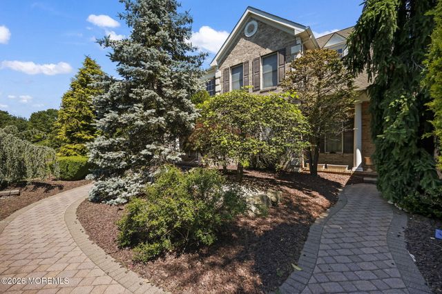 201 Jerry Court, Manalapan, NJ 07726