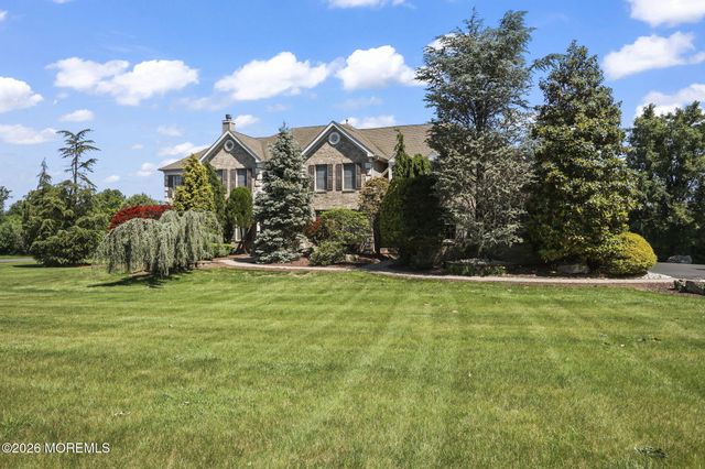 201 Jerry Court, Manalapan, NJ 07726