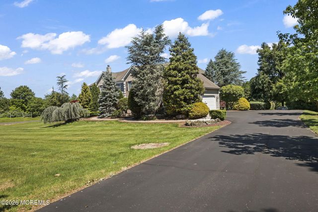 201 Jerry Court, Manalapan, NJ 07726