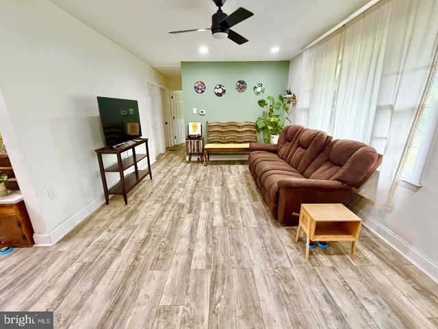 2413 SHELBURN RD, Millville, NJ 08332