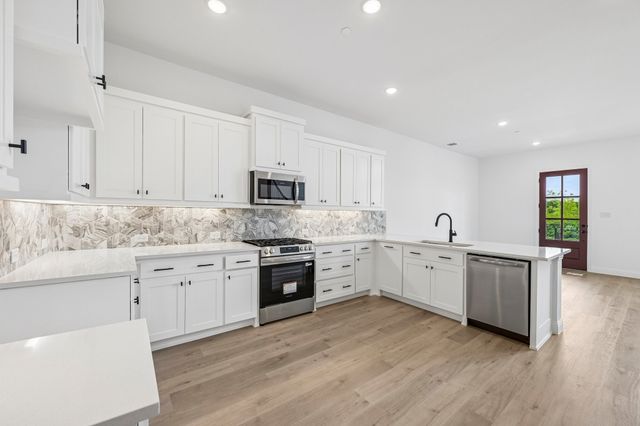 1374 Marsh Lane, Frisco, TX 75033