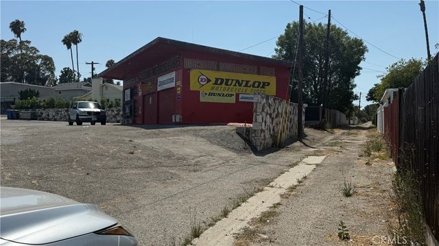 26023 Western Avenue, Lomita, CA 90717