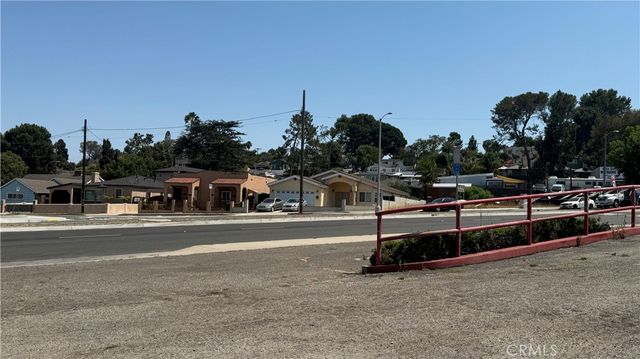 26023 Western Avenue, Lomita, CA 90717